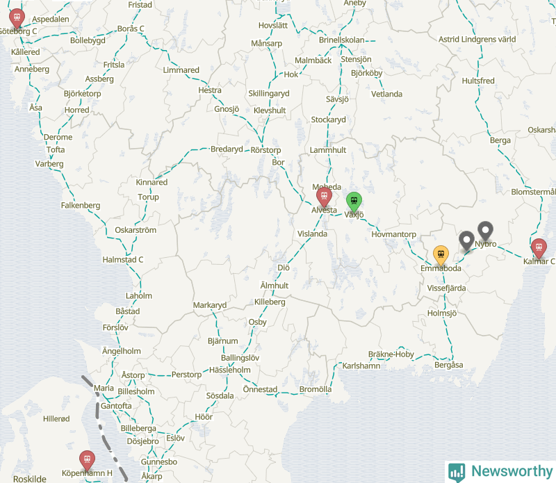 Karta över förseningar vid olika avgångsstationer. Här visas stationer med fler än fem avgångar under månaden.