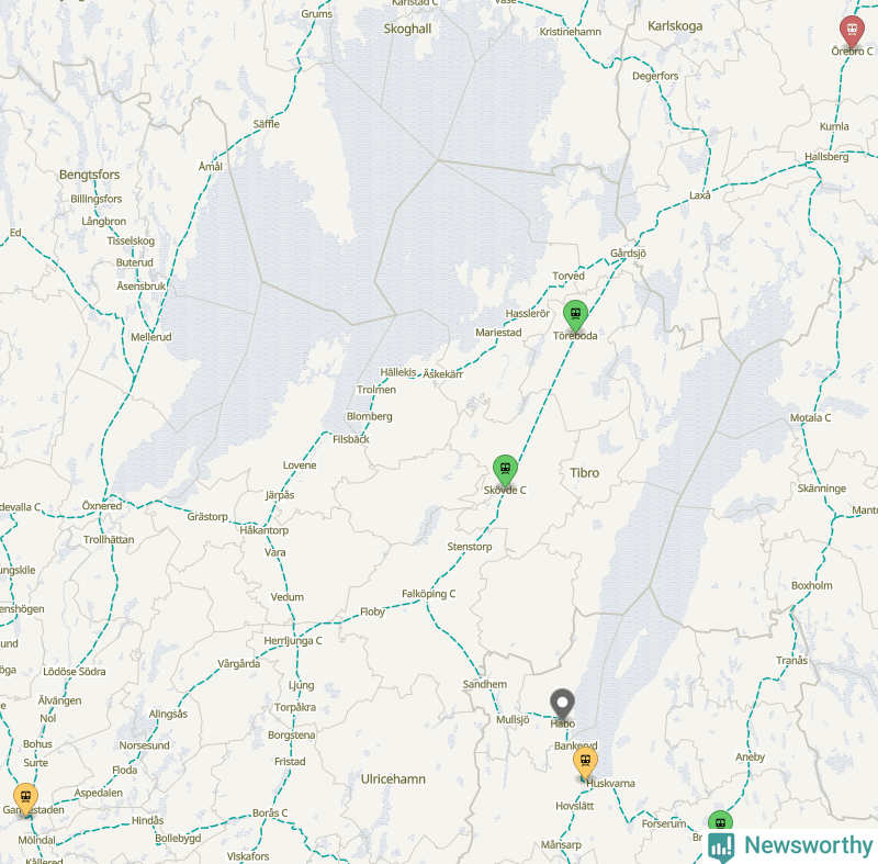 Karta över förseningar vid olika avgångsstationer. Här visas stationer med fler än fem avgångar under månaden.