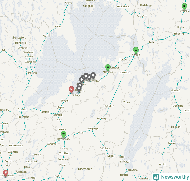 Karta över förseningar vid olika avgångsstationer. Här visas stationer med fler än fem avgångar under månaden.