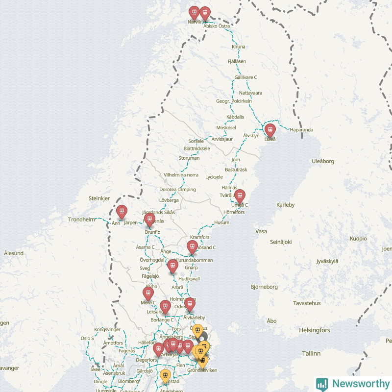 Karta över förseningar vid olika avgångsstationer. Här visas stationer med fler än fem avgångar under månaden.