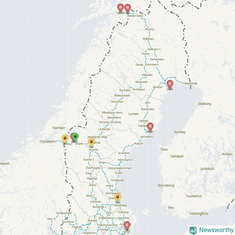 Karta över förseningar vid olika avgångsstationer. Här visas stationer med fler än fem avgångar under månaden.