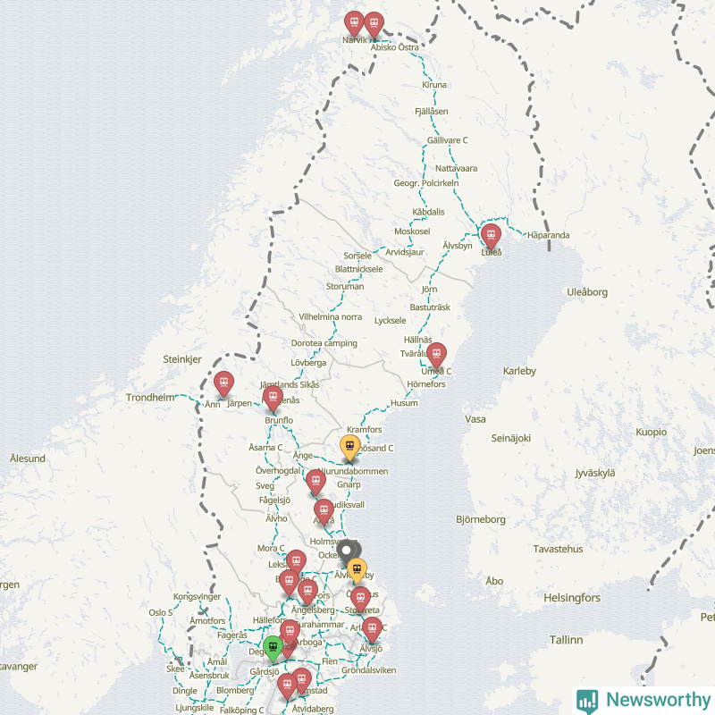 Karta över förseningar vid olika avgångsstationer. Här visas stationer med fler än fem avgångar under månaden.