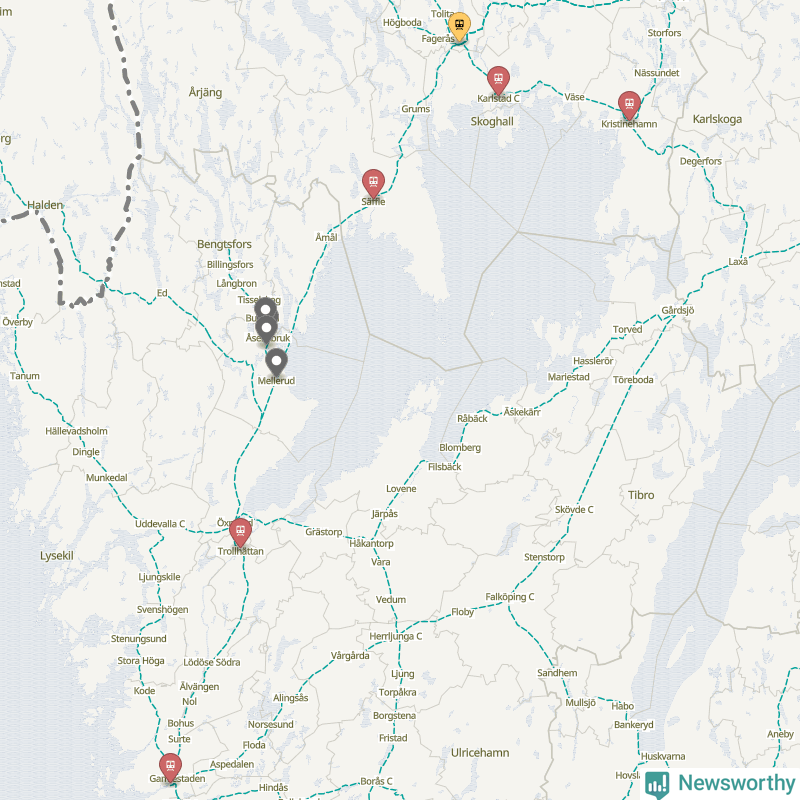 Karta över förseningar vid olika avgångsstationer. Här visas stationer med fler än fem avgångar under månaden.