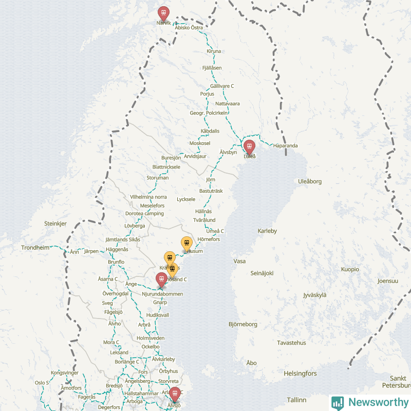 Karta över förseningar vid olika avgångsstationer. Här visas stationer med fler än fem avgångar under månaden.