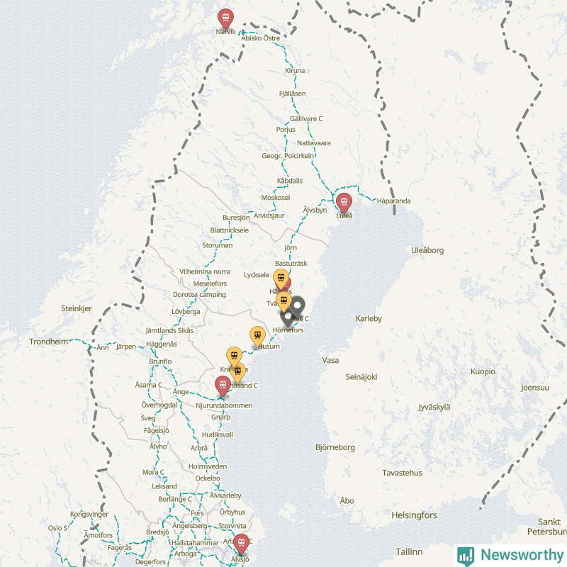Karta över förseningar vid olika avgångsstationer. Här visas stationer med fler än fem avgångar under månaden.