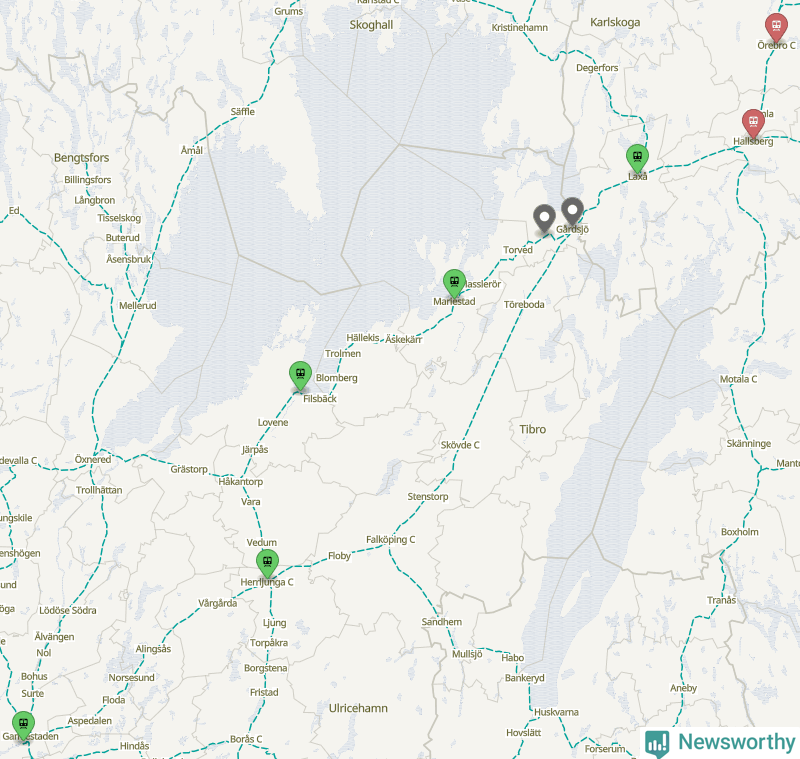 Karta över förseningar vid olika avgångsstationer. Här visas stationer med fler än fem avgångar under månaden.