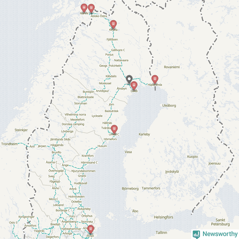 Karta över förseningar vid olika avgångsstationer. Här visas stationer med fler än fem avgångar under månaden.