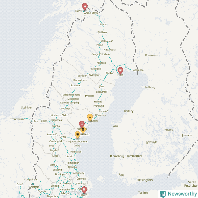 Karta över förseningar vid olika avgångsstationer. Här visas stationer med fler än fem avgångar under månaden.