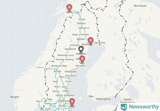 Karta över förseningar vid olika avgångsstationer. Här visas stationer med fler än fem avgångar under månaden.
