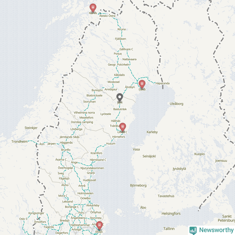 Karta över förseningar vid olika avgångsstationer. Här visas stationer med fler än fem avgångar under månaden.